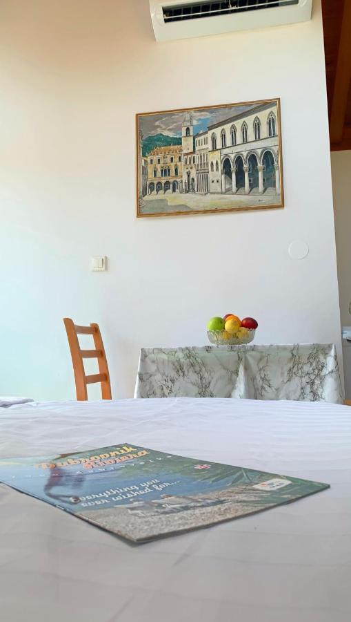 Laura Studio Apartman Mlini Exterior photo
